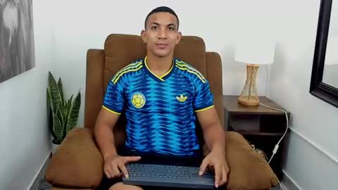 Chris online show from July 2026 01:33:01 AM