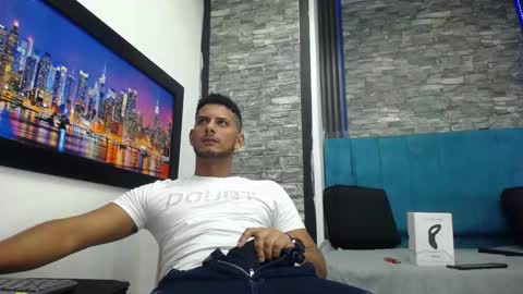 Snapshot of chris_dick2 chatting on February 2026 06:00:02 AM chris_dick2 online show from February 2026 06:00:02 AM