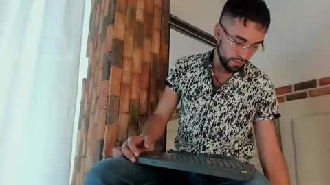 chris_kizz online show from December 2024 11:26:01 AM