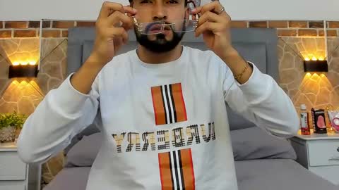 chris_kizz online show from December 2024 03:29:02 AM