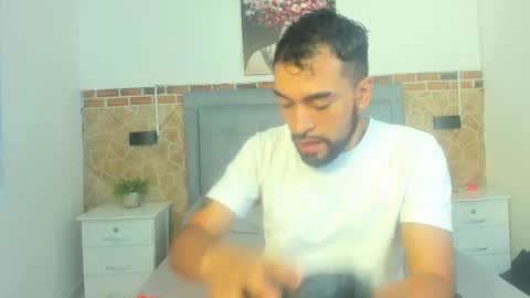 chris_kizz online show from December 2024 11:21:02 AM