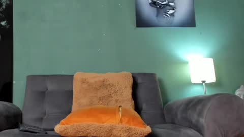 Snapshot of chris_macgregoor chatting on January 2025 07:49:02 PM Chriz online show from January 2025 07:49:02 PM