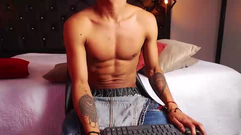 Chris Weell online show from December 2024 01:14:01 AM