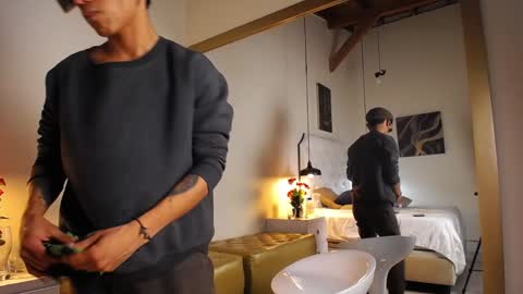 Chris Weell online show from December 2024 03:00:02 AM