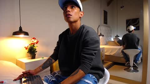 Chris Weell online show from December 2024 02:24:01 AM