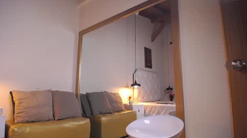 Chris Weell online show from January 2025 04:04:01 AM