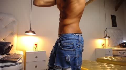 Chris Weell online show from January 2025 08:51:01 PM