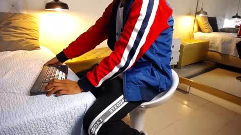 Chris Weell online show from February 2025 02:47:02 AM