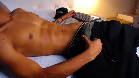 Chris Weell online show from February 2025 08:22:01 PM