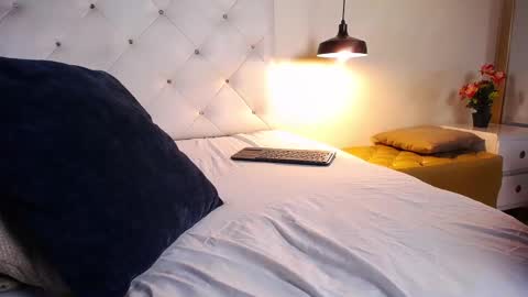 Chris Weell online show from February 2025 07:49:01 PM