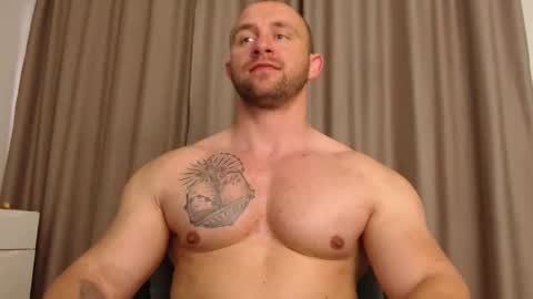 chrisbigbiceps online show from May 2026 04:58:02 PM