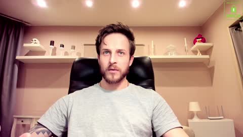 Chris online show from January 2025 03:04:02 AM