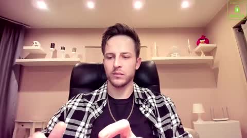 Chris online show from February 2025 04:03:01 AM