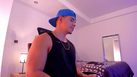 chrismorgan24 online show from November 2025 11:26:01 PM