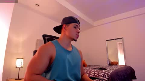 chrismorgan24 online show from December 2025 01:22:02 AM