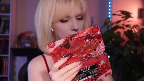 Snapshot of chriss_foxx chatting on June 2026 03:32:01 PM chriss_foxx online show from June 2026 03:32:01 PM