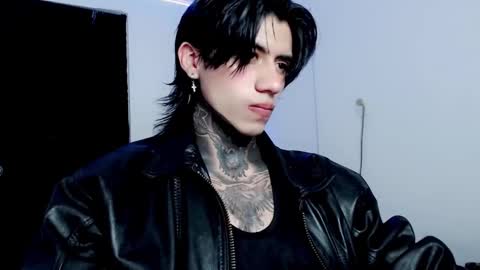 Snapshot of chriss_opp chatting on February 2025 11:17:02 AM CHRIS INDEPENT MODEL online show from February 2025 11:17:02 AM