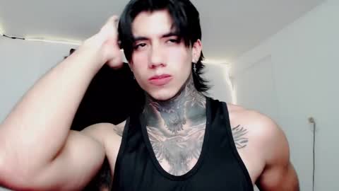 Snapshot of chriss_opp chatting on February 2025 06:19:01 PM CHRIS INDEPENT MODEL online show from February 2025 06:19:01 PM