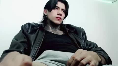 Snapshot of chriss_opp chatting on March 2025 08:23:02 PM CHRIS INDEPENT MODEL online show from March 2025 08:23:02 PM