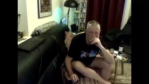 Snapshot of chrissell chatting on December 2025 01:32:02 AM chrissell online show from December 2025 01:32:02 AM