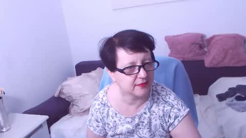 Christa online show from October 2025 12:53:02 AM