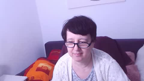 Christa online show from November 2025 11:30:01 PM