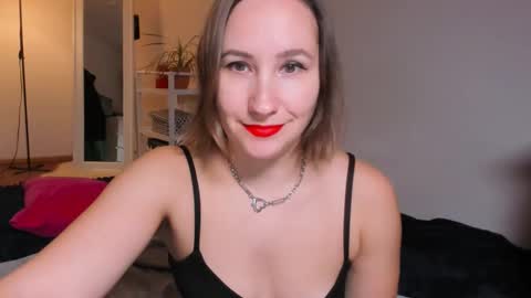 christina rosse online show from November 2025 09:29:01 AM