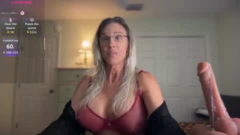 Snapshot of christinabruce chatting on July 2026 12:53:01 PM Chris Tina Bruce online show from July 2026 12:53:01 PM