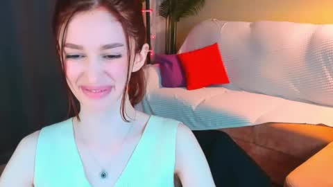 Snapshot of christinaconteeree chatting on May 2026 02:00:01 PM christinaconteeree online show from May 2026 02:00:01 PM