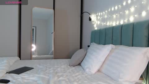 chris online show from February 2026 07:51:01 AM