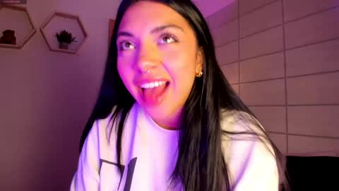 Christine  online show from May 2026 12:00:02 PM