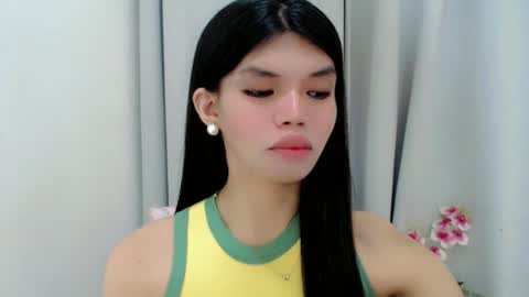 Snapshot of christine_slutt chatting on November 2025 12:05:02 PM STEFFY online show from November 2025 12:05:02 PM