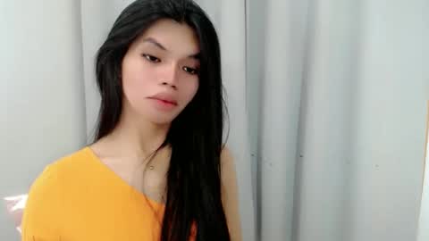 Snapshot of christine_slutt chatting on November 2025 12:27:01 AM STEFFY online show from November 2025 12:27:01 AM