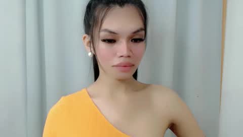 Snapshot of christine_slutt chatting on November 2025 11:06:01 PM STEFFY online show from November 2025 11:06:01 PM