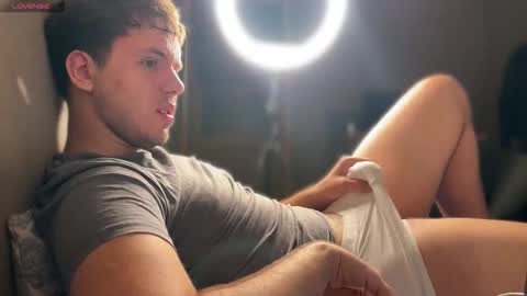 Christopher online show from September 2025 07:58:02 PM