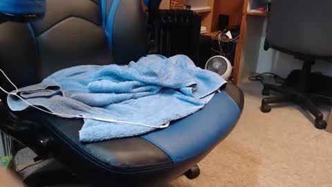 ChrisTracey online show from May 2026 04:04:02 PM
