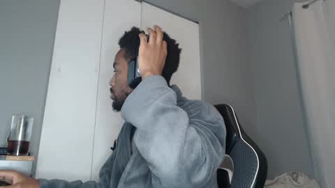 Snapshot of chrisvacherx chatting on December 2024 05:59:02 AM ChrisVacherx online show from December 2024 05:59:02 AM