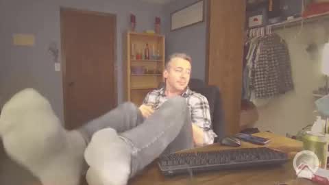 chrisw8121 online show from April 2026 04:13:02 AM