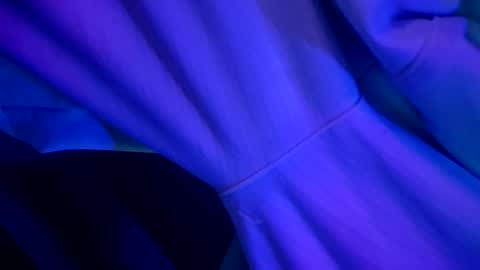 Snapshot of chronicvibez chatting on January 2026 01:05:02 PM chronicvibez online show from January 2026 01:05:02 PM