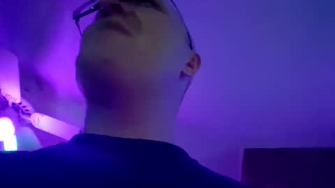 Snapshot of chronicvibez chatting on January 2026 01:11:01 AM chronicvibez online show from January 2026 01:11:01 AM