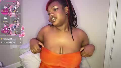 Snapshot of chubbeedweeb chatting on October 2025 04:01:02 AM EmberEssence online show from October 2025 04:01:02 AM