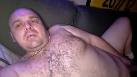 chubbyman40 online show from May 2026 02:06:02 AM