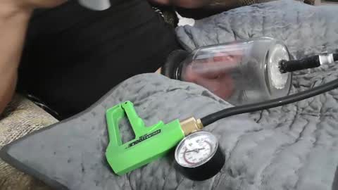 Chubbypumper online show from December 2025 10:04:01 PM