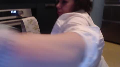 Snapshot of chwerry_b0 chatting on February 2025 10:58:01 PM Jessica online show from February 2025 10:58:01 PM