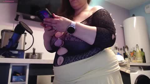 Snapshot of chwerry_b0 chatting on September 2025 09:52:02 PM Jessica online show from September 2025 09:52:02 PM