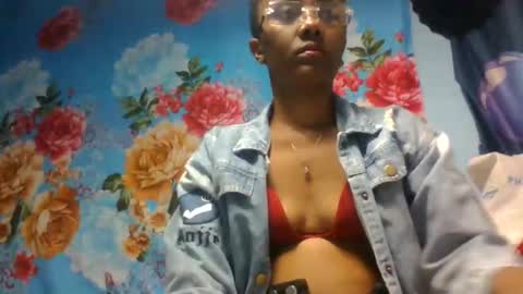 Snapshot of ciciazzhh chatting on June 2026 11:27:02 AM ciciazzhh online show from June 2026 11:27:02 AM