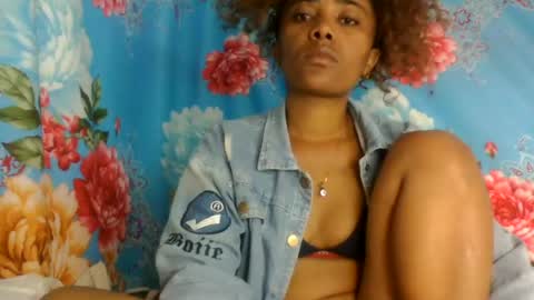 Snapshot of ciciazzhh chatting on June 2026 11:52:01 PM ciciazzhh online show from June 2026 11:52:01 PM