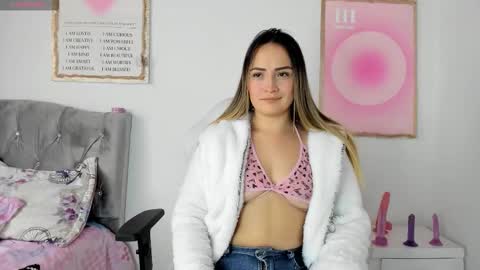 Ciindy Lovers online show from November 2025 03:45:01 PM