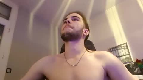 Owwwwwww where am i online show from January 2025 05:08:01 AM