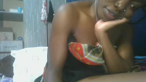 Snapshot of cilia_petite chatting on March 2025 01:12:01 AM cilia petite online show from March 2025 01:12:01 AM